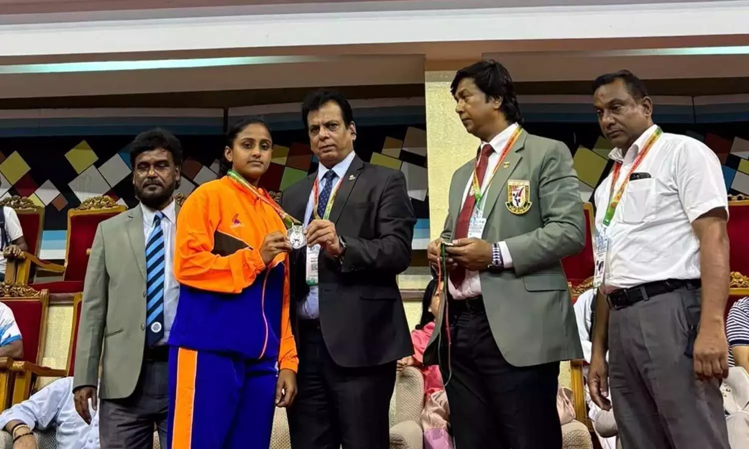 Andhra: साउथ एशियन कराटे चैंपियनशिप में सिटी स्टूडेंट ने जीता सिल्वर मेडल Andhra: साउथ एशियन कराटे चैंपियनशिप में सिटी स्टूडेंट ने जीता सिल्वर मेडल