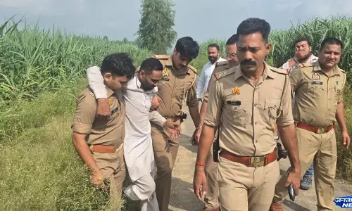 New Mandi पुलिस की बड़ी कार्रवाई, मुठभेड़ में शातिर शराब तस्कर दबोचा New Mandi पुलिस की बड़ी कार्रवाई, मुठभेड़ में शातिर शराब तस्कर दबोचा