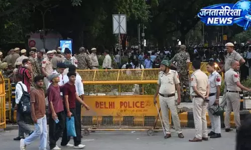 जंतर-मंतर पर जारी धरना, प्रदर्शनकारी बोले मांगें पूरी होने तक संघर्ष