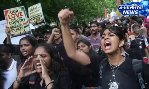 CJP प्रदर्शन में पहुंचे युवा, बच्चों को घर ले जाने पहुंचे अभिभावक