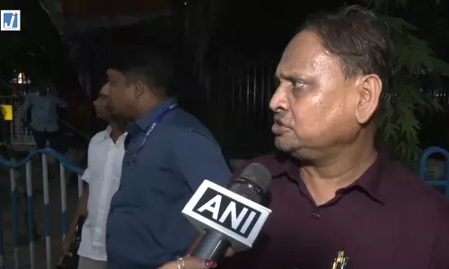 विधानसभा में बोलने की आजादी पर बोले हुमायूं कबीर, कहा- स्पीकर अनुमति दें तो किसी को रोकना सही नहीं विधानसभा में बोलने की आजादी पर बोले हुमायूं कबीर, कहा- स्पीकर अनुमति दें तो किसी को रोकना सही नहीं