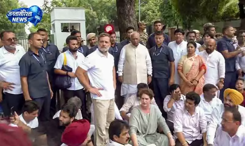 Delhi PM आवास के बाहर कांग्रेस का विरोध प्रदर्शन Delhi PM आवास के बाहर कांग्रेस का विरोध प्रदर्शन