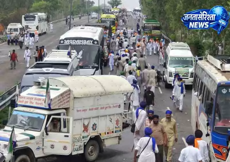 Punjab: किसानों के विरोध प्रदर्शन को लेकर पार्टियों में तकरार Punjab: किसानों के विरोध प्रदर्शन को लेकर पार्टियों में तकरार