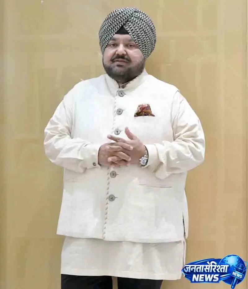 Chandigarh में शाही अंदाज की झलक Chandigarh में शाही अंदाज की झलक