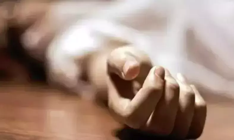 Telangana: वैवाहिक विवाद के बाद एक व्यक्ति ने आत्महत्या कर ली Telangana: वैवाहिक विवाद के बाद एक व्यक्ति ने आत्महत्या कर ली
