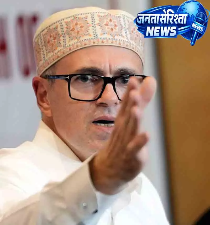श्रीनगर जलभराव से स्मार्ट सिटी पर घिरे सवाल श्रीनगर जलभराव से स्मार्ट सिटी पर घिरे सवाल