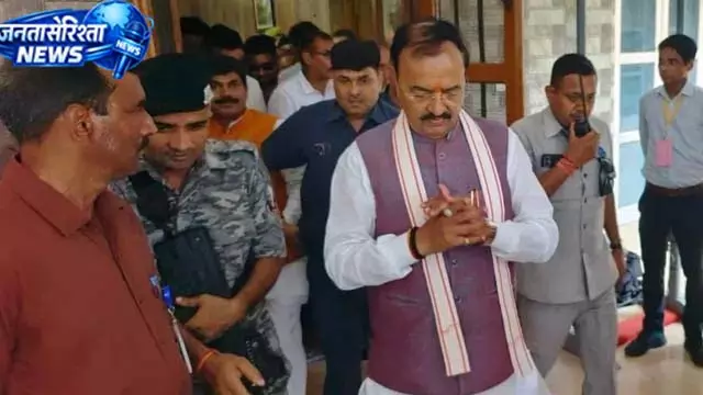 केशव मौर्य का विपक्ष पर हमला, बोले- बच्चों की आड़ में खुराफात बर्दाश्त नहीं केशव मौर्य का विपक्ष पर हमला, बोले- बच्चों की आड़ में खुराफात बर्दाश्त नहीं