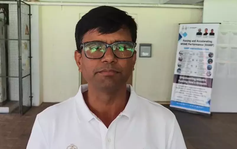 चिकालीम में अवैध वेंडरों पर बवाल, निवासियों ने हटाने की उठाई मांग चिकालीम में अवैध वेंडरों पर बवाल, निवासियों ने हटाने की उठाई मांग