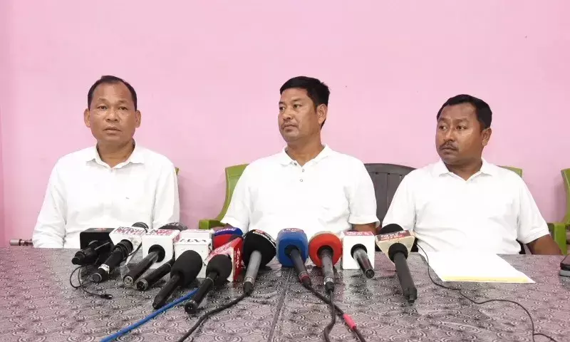 UPPL ने श्रीरामपुर चेक गेट पर कथित अवैध टैक्स वसूली के खिलाफ कार्रवाई की मांग की UPPL ने श्रीरामपुर चेक गेट पर कथित अवैध टैक्स वसूली के खिलाफ कार्रवाई की मांग की