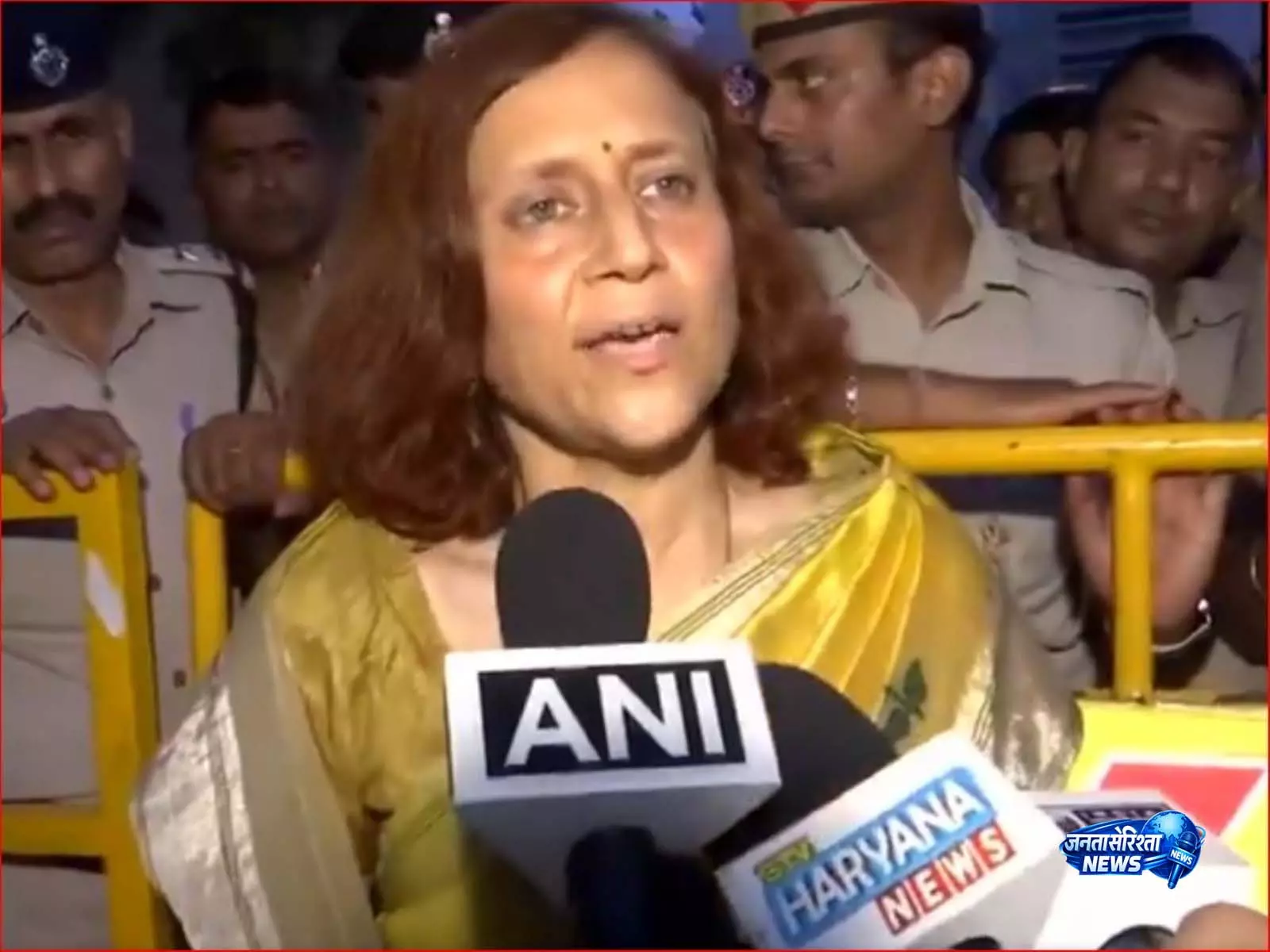 वांगचुक से मिलने नहीं दिए जाने पर गितांजलि आंगमो का सवाल वांगचुक से मिलने नहीं दिए जाने पर गितांजलि आंगमो का सवाल