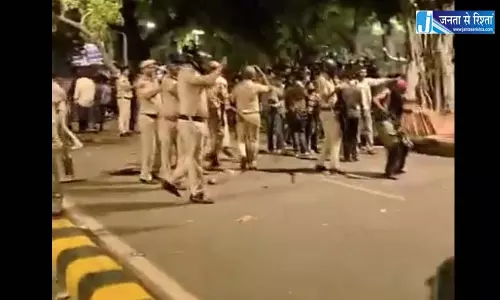 नामी बदमाश ने भी कॉकरोच पार्टी के लिए किया नारेबाजी, फुटेज जारी