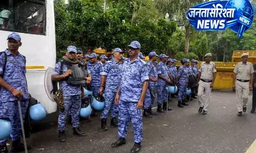 Delhi पुलिस अलर्ट, जवानों को ड्यूटी पर पहुंचने के निर्देश