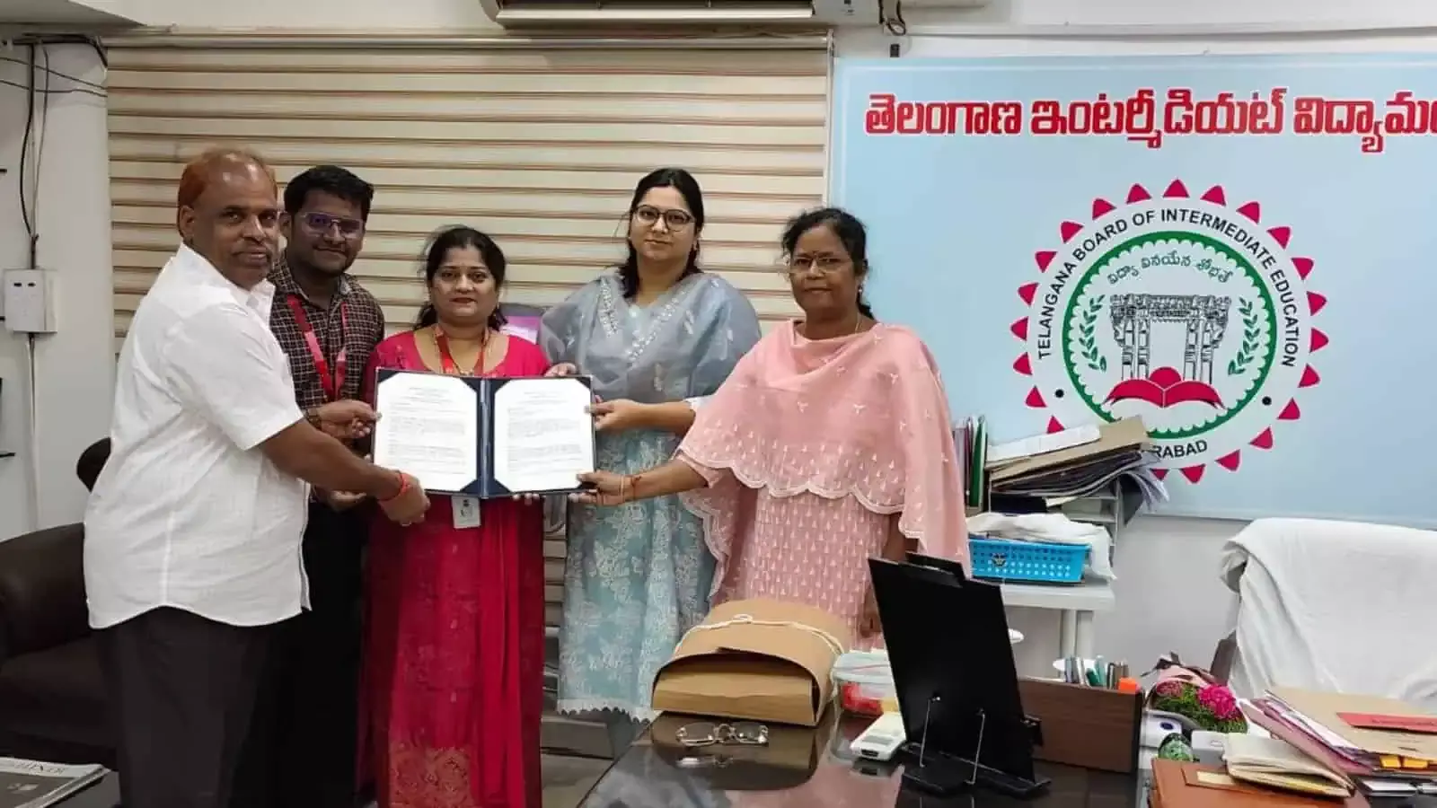 तेलंगाना और हेटेरो फार्मास्यूटिकल्स के बीच MoU, स्किल ट्रेनिंग को मिलेगा बढ़ावा