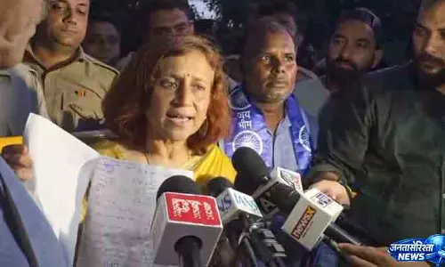 Gurugram वांगचुक से मुलाकात रोके जाने पर विपक्ष ने खोला मोर्चा Gurugram वांगचुक से मुलाकात रोके जाने पर विपक्ष ने खोला मोर्चा
