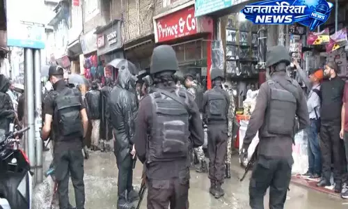 J&K के अनंतनाग में LeT के दो आतंकवादियों के घर तोड़े गए