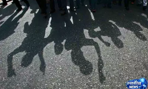 Faridkot प्रदर्शन के आगे झुका प्रशासन, कार्रवाई पर लगी रोक Faridkot प्रदर्शन के आगे झुका प्रशासन, कार्रवाई पर लगी रोक
