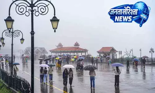 Himachal में बारिश से बढ़ी चिंता, तीन जिलों में अलर्ट Himachal में बारिश से बढ़ी चिंता, तीन जिलों में अलर्ट