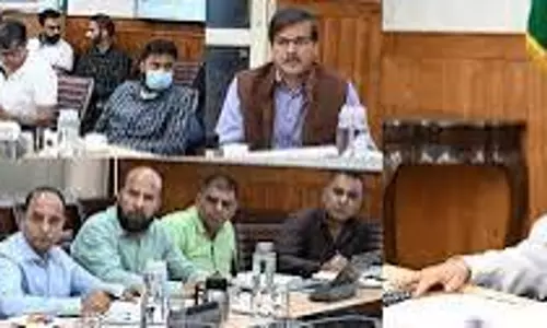 Srinagar: भव्य योजना की प्रगति पर मुख्य सचिव की नजर, कार्ययोजना का लिया जायजा Srinagar: भव्य योजना की प्रगति पर मुख्य सचिव की नजर, कार्ययोजना का लिया जायजा