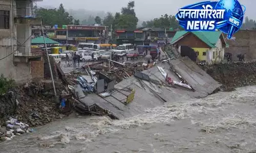 रामबन में पत्थर गिरने की घटना में 2 लोगों की मौत रामबन में पत्थर गिरने की घटना में 2 लोगों की मौत