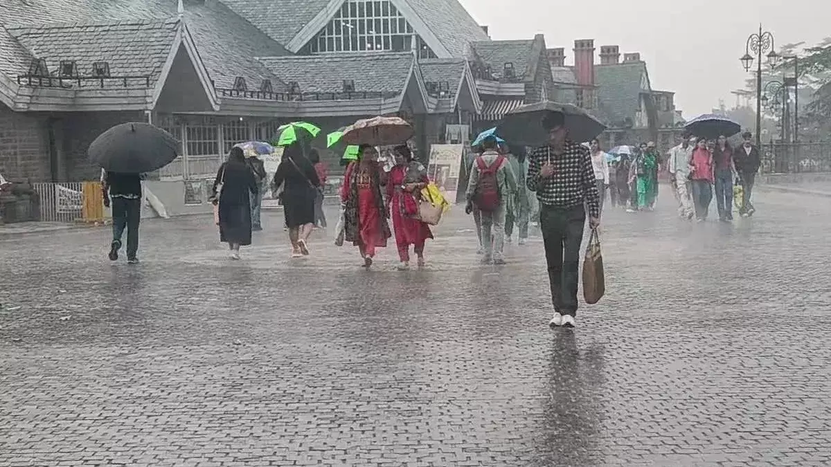 Jammu: भारी बारिश की चेतावनी के बीच जम्मू नगर निगम ने कसी कमर Jammu: भारी बारिश की चेतावनी के बीच जम्मू नगर निगम ने कसी कमर