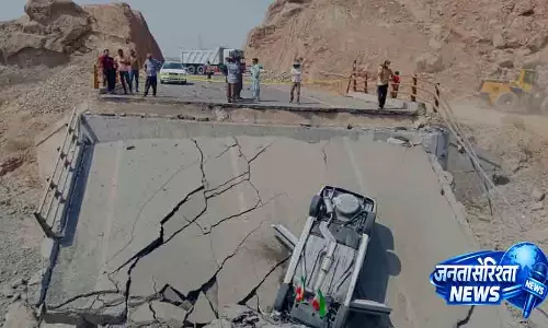 Iran ने जॉर्डन पर दागीं मिसाइलें, बढ़ा तनाव Iran ने जॉर्डन पर दागीं मिसाइलें, बढ़ा तनाव
