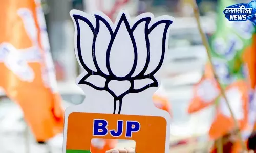 भाजपा ने बोला हल्ला, सीटीओ चौक पर किया जोरदार प्रदर्शन भाजपा ने बोला हल्ला, सीटीओ चौक पर किया जोरदार प्रदर्शन