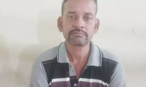 मकान में भारी मात्रा में अंग्रेजी शराब जब्त, सरगुजा पुलिस की बड़ी कार्रवाई