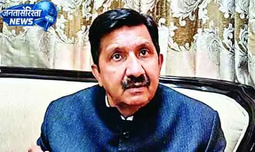 राहुल गांधी और प्रियंका गांधी पर हर दमनकारी