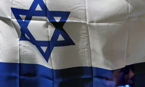 Israeli Army ने बेथलहम के पास हथियारों का जखीरा जब्त किया और तीन संदिग्धों को किया गिरफ्तार Israeli Army ने बेथलहम के पास हथियारों का जखीरा जब्त किया और तीन संदिग्धों को किया गिरफ्तार