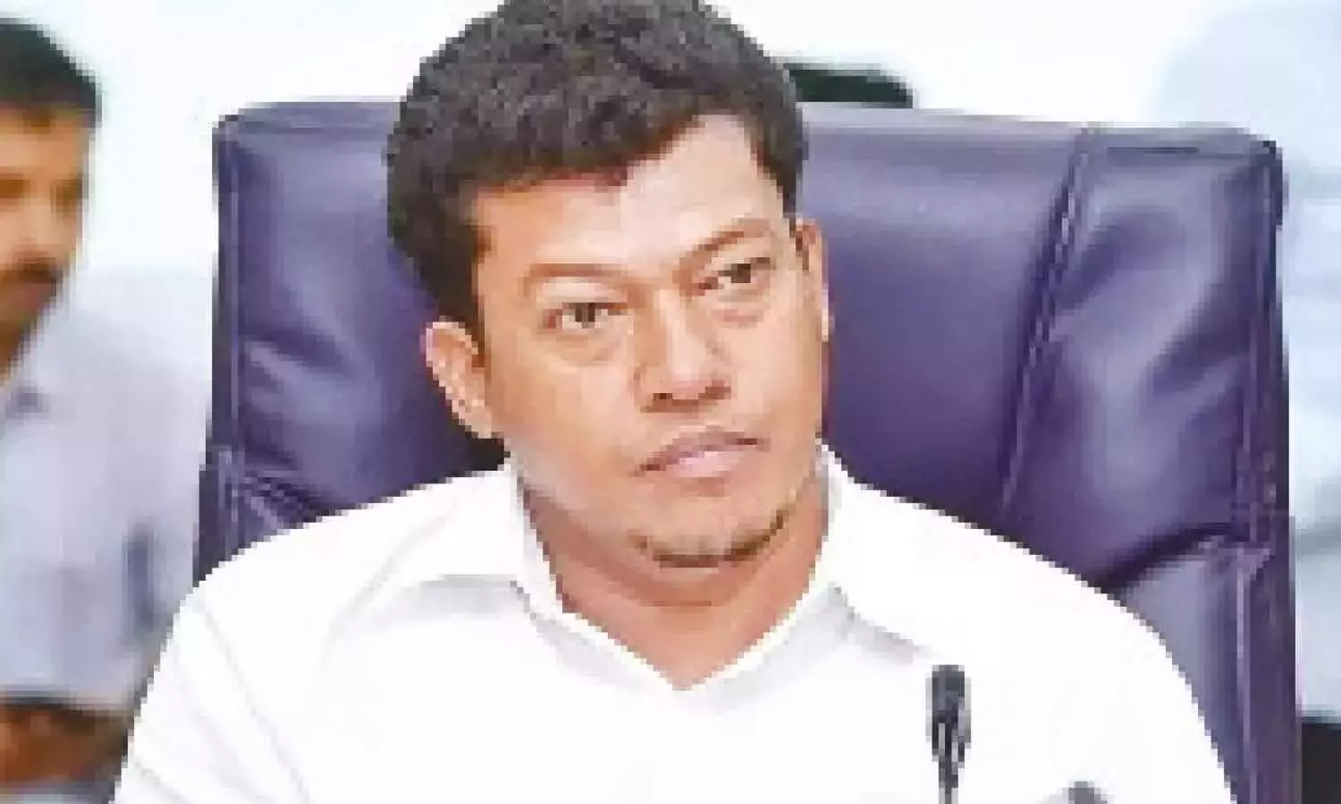 Andhra: दुर्घटना मामले में पूर्व मंत्री अप्पलाराजू गिरफ्तार Andhra: दुर्घटना मामले में पूर्व मंत्री अप्पलाराजू गिरफ्तार