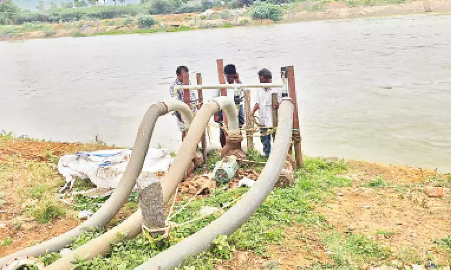 PRMC के किनारे अनाधिकृत मोटरें हटाई गईं