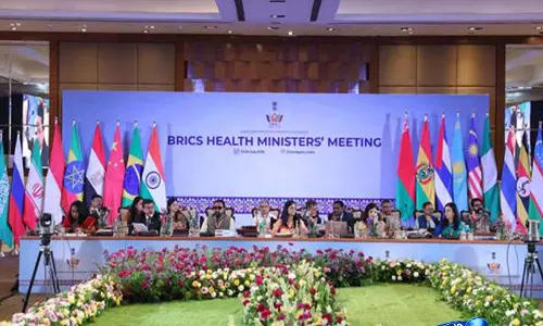 भारत की अध्यक्षता में BRICS स्वास्थ्य मंत्रियों की बैठक संपन्न भारत की अध्यक्षता में BRICS स्वास्थ्य मंत्रियों की बैठक संपन्न