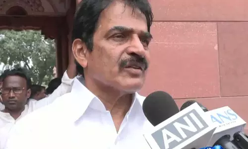 NEET चर्चा पर वेणुगोपाल का पलटवार, रिजिजू के बयान को बताया भ्रामक
