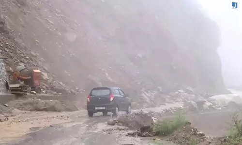 डोडा में बारिश का कहर: NH-44, NH-244 और किश्तवाड़-सिंथन रोड पर यातायात ठप