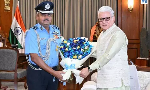 एयर मार्शल पीवी शिवानंद ने महाराष्ट्र के राज्यपाल से की मुलाकात, SWAC प्रमुख का संभाला कार्यभार