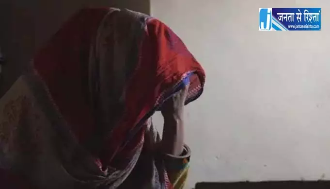 एयरपोर्ट के पास गैंगरेप, वनकर्मी और उसके दोस्तों पर आरोप एयरपोर्ट के पास गैंगरेप, वनकर्मी और उसके दोस्तों पर आरोप