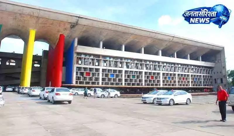 Chandigarh शहीद अधिकारी के बेटे को नौकरी न देने पर HC सख्त