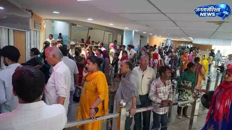 Panipat अस्पताल में डॉक्टरों की कमी, मरीजों पर असर Panipat अस्पताल में डॉक्टरों की कमी, मरीजों पर असर