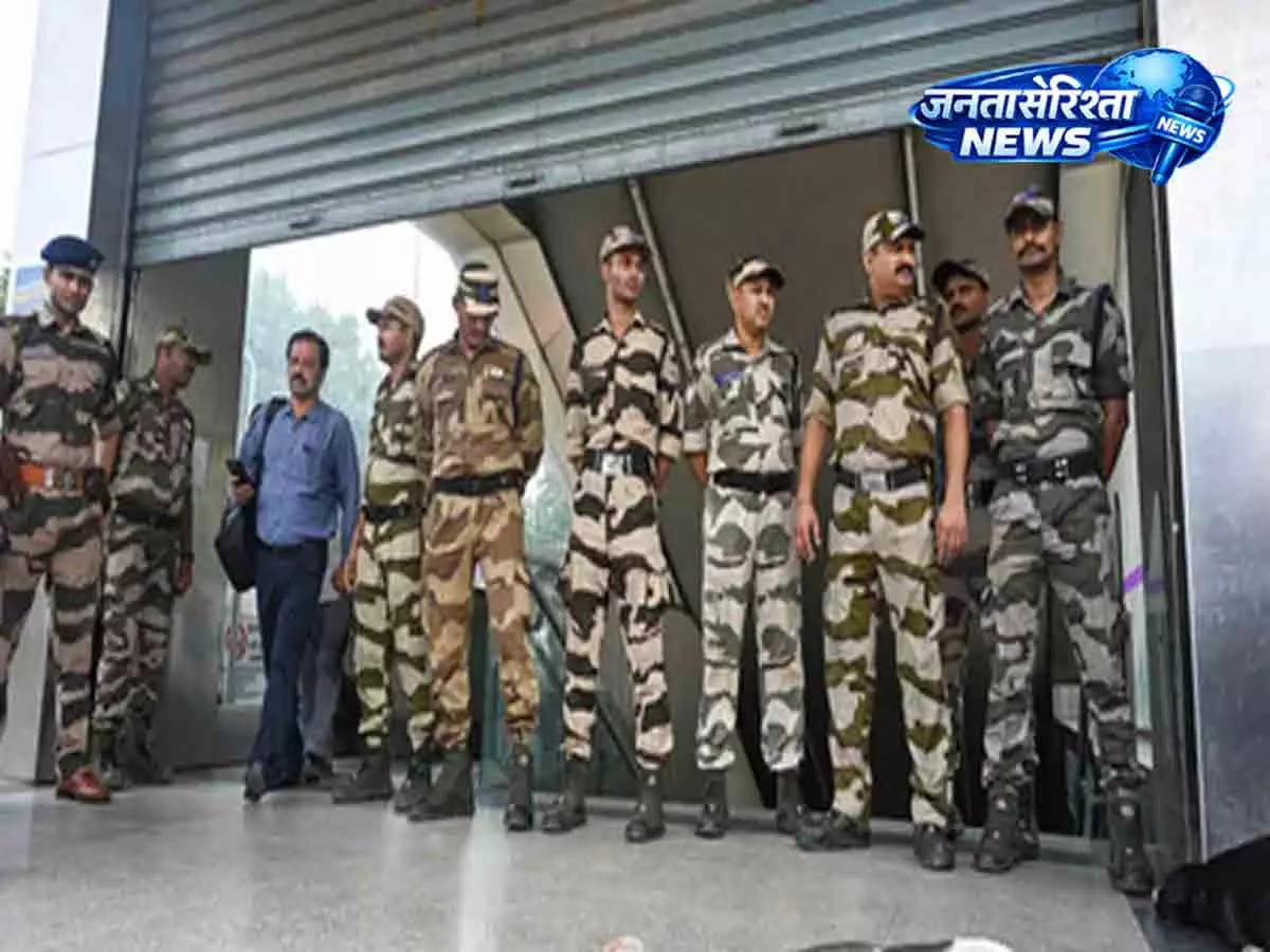 जंतर-मंतर पर देर रात हंगामा: सुरक्षा कारणों से 16 मेट्रो स्टेशन ठप जंतर-मंतर पर देर रात हंगामा: सुरक्षा कारणों से 16 मेट्रो स्टेशन ठप
