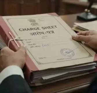 Srinagar: 2.5 करोड़ रुपये की धोखाधड़ी मामले में चार लोगों के खिलाफ कार्रवाई तेज Srinagar: 2.5 करोड़ रुपये की धोखाधड़ी मामले में चार लोगों के खिलाफ कार्रवाई तेज