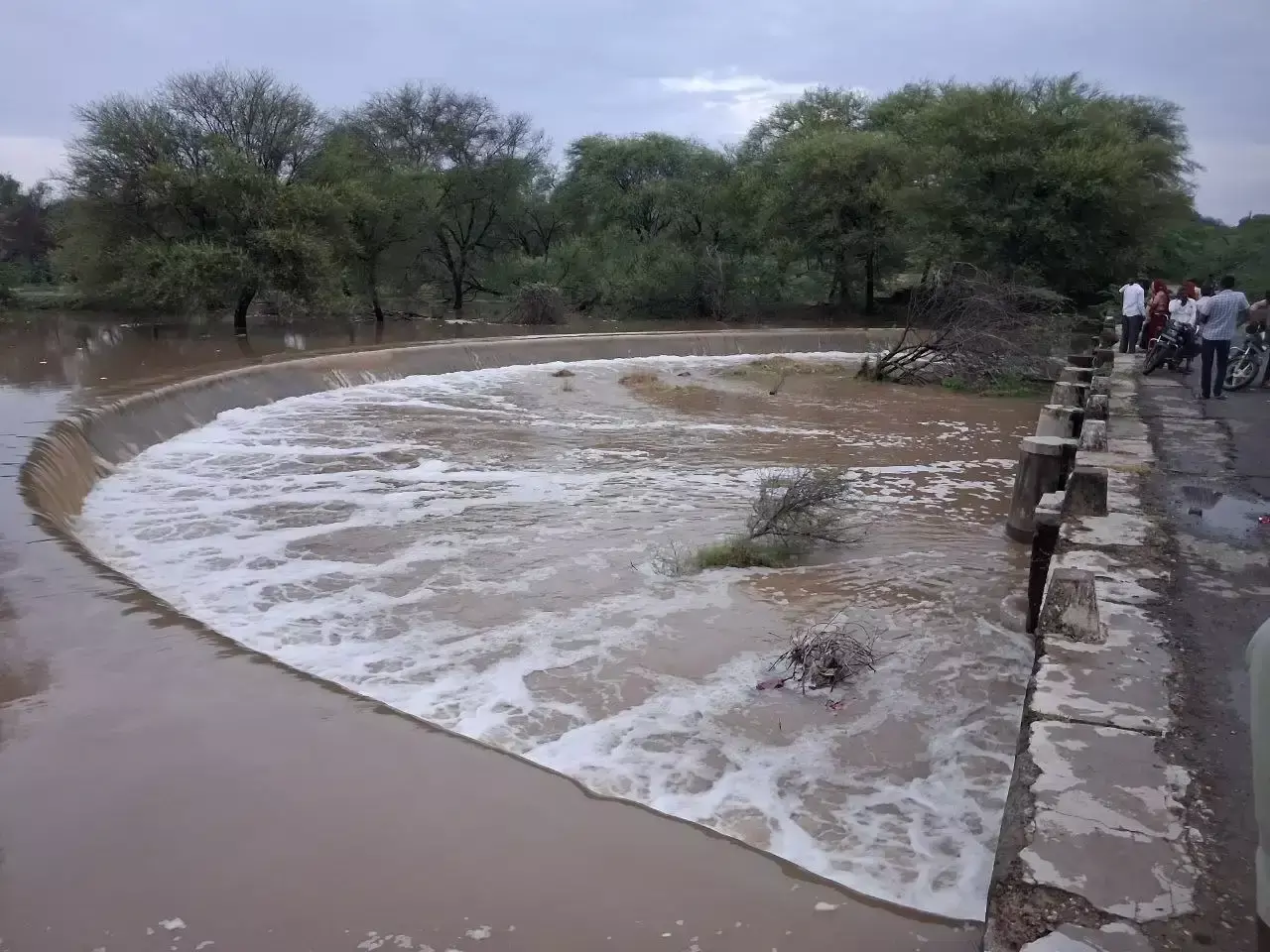 Bhilwara: बदनोर में नौ इंच और आसींद में छह इंच बारिश, भीलवाड़ा तरबतर Bhilwara: बदनोर में नौ इंच और आसींद में छह इंच बारिश, भीलवाड़ा तरबतर