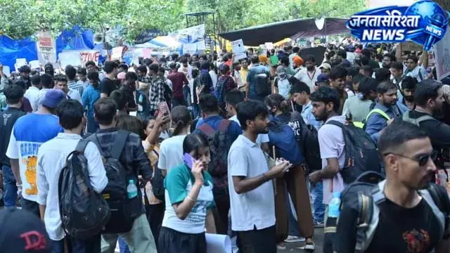 जंतर-मंतर प्रदर्शनकारियों की मदद को आगे आया रेस्टोरेंट जंतर-मंतर प्रदर्शनकारियों की मदद को आगे आया रेस्टोरेंट