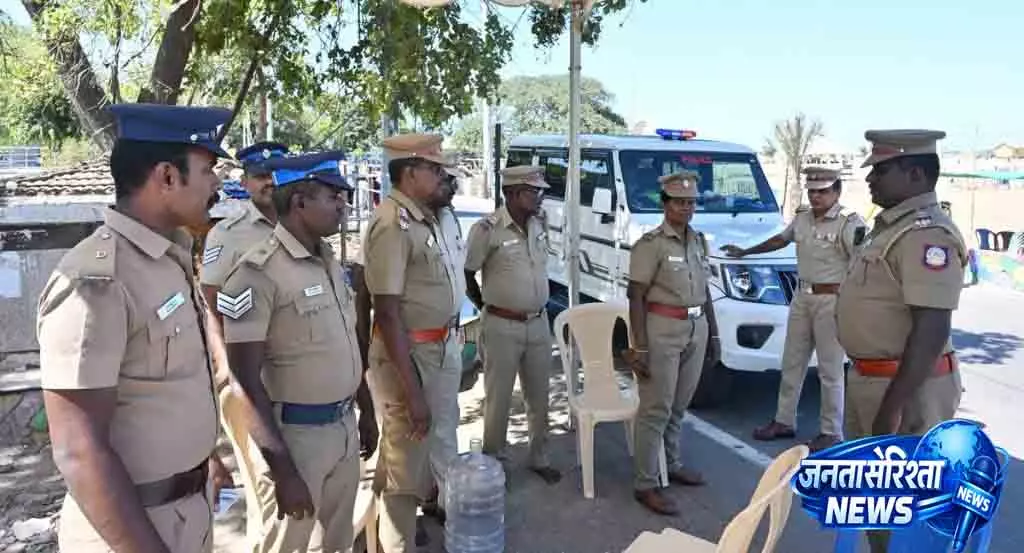 NEET प्रदर्शन को लेकर मरीना बीच पर पुलिस अलर्ट NEET प्रदर्शन को लेकर मरीना बीच पर पुलिस अलर्ट