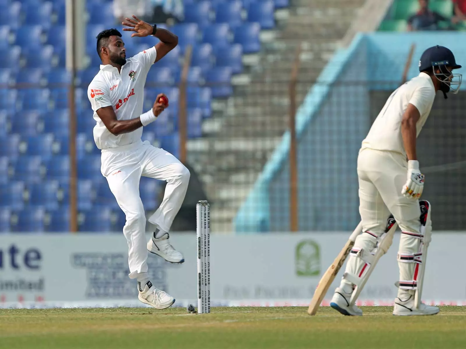 Bangladesh के तेज़ गेंदबाज़ इबादत हुसैन ऑस्ट्रेलिया के ख़िलाफ़ टेस्ट सीरीज़ में नहीं खेल पाएंगे Bangladesh के तेज़ गेंदबाज़ इबादत हुसैन ऑस्ट्रेलिया के ख़िलाफ़ टेस्ट सीरीज़ में नहीं खेल पाएंगे