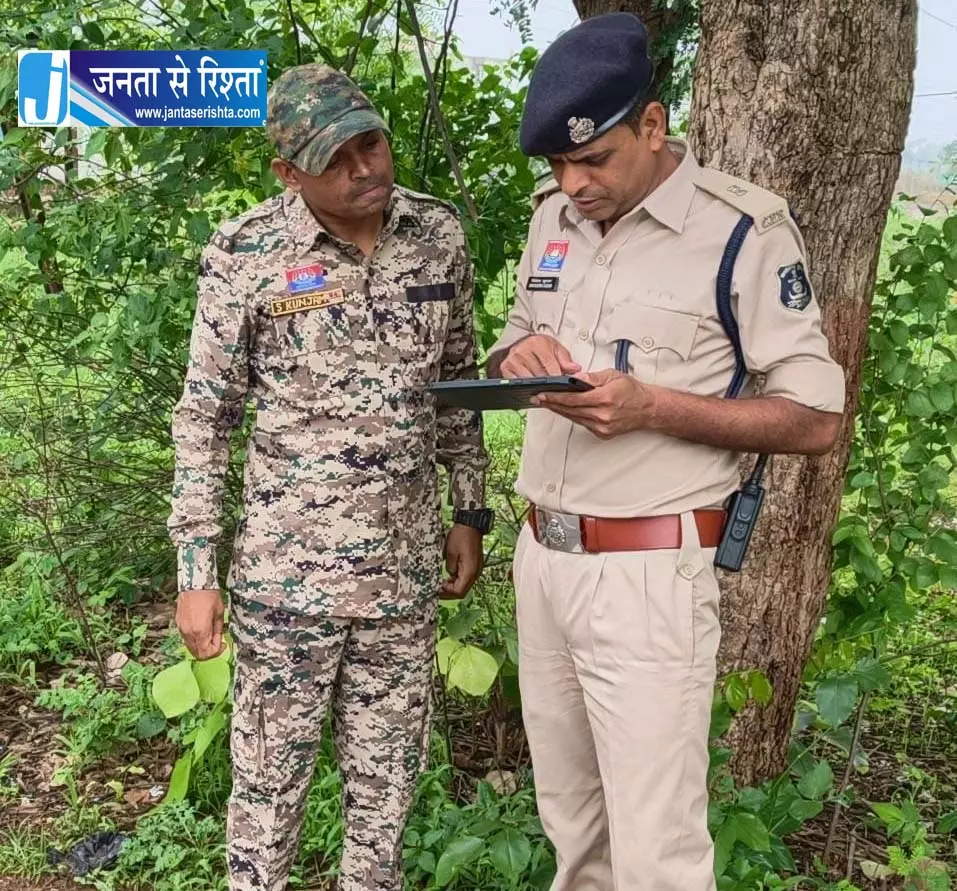 एसपी धमतरी के निर्देश पर डायल 112 की तत्परता पर सरप्राइज चेक एसपी धमतरी के निर्देश पर डायल 112 की तत्परता पर सरप्राइज चेक