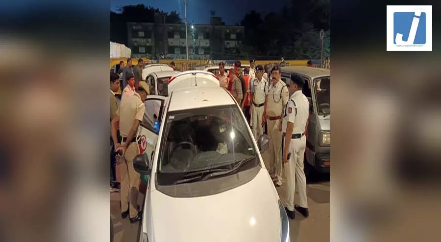 फर्जी जन्म-मृत्यु प्रमाण पत्र रैकेट का खुलासा, कई जगह छापेमारी फर्जी जन्म-मृत्यु प्रमाण पत्र रैकेट का खुलासा, कई जगह छापेमारी