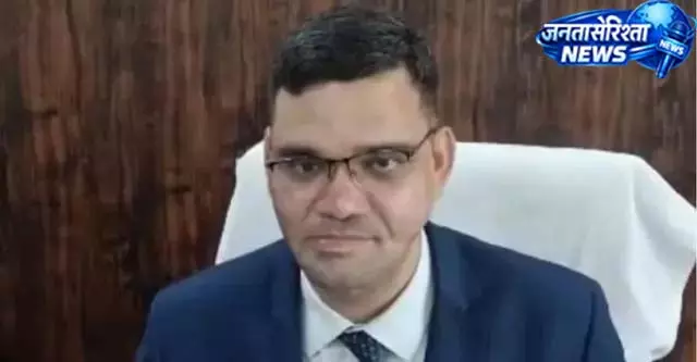 IAS रिंकू सिंह का अल्टीमेटम, अतिक्रमण हटाओ नहीं तो 10 हजार जुर्माना IAS रिंकू सिंह का अल्टीमेटम, अतिक्रमण हटाओ नहीं तो 10 हजार जुर्माना