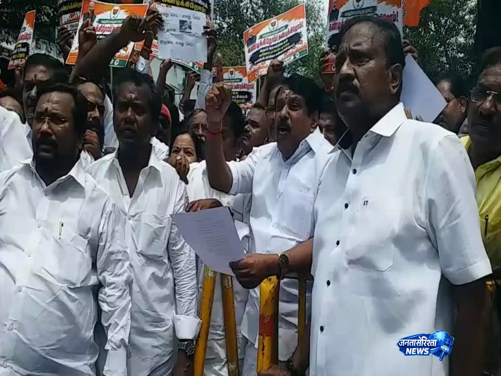 Delhi में छात्र नहीं, दंगाई लड़ रहे हैं: नयनार नागेंद्रन का सार्वजनिक आरोप Delhi में छात्र नहीं, दंगाई लड़ रहे हैं: नयनार नागेंद्रन का सार्वजनिक आरोप