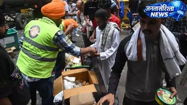 थके प्रदर्शनकारियों को राहत, बैठने और खाने का इंतजाम थके प्रदर्शनकारियों को राहत, बैठने और खाने का इंतजाम