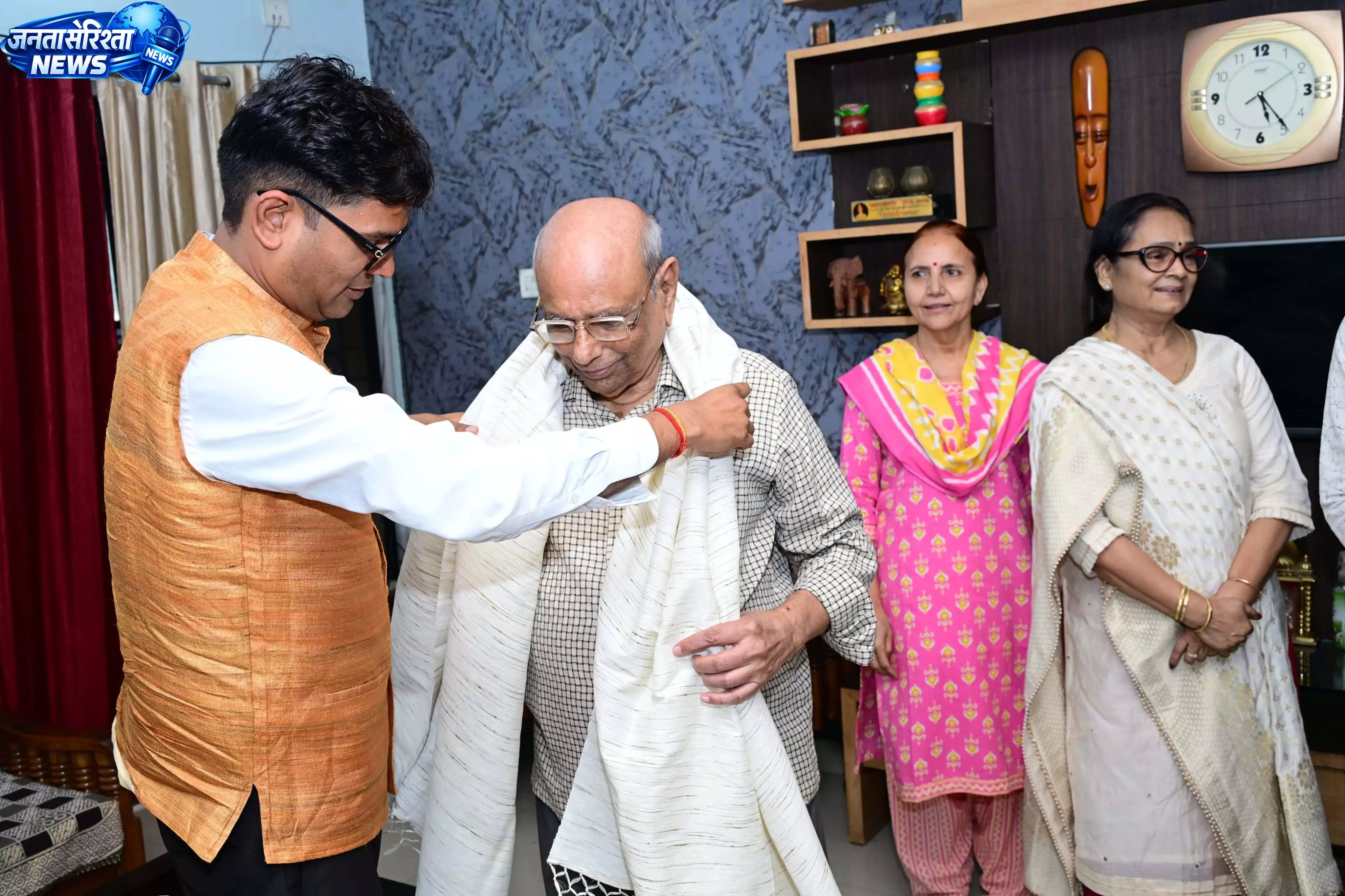 रायगढ़ में वित्त मंत्री का विशेष जनसंपर्क अभियान रायगढ़ में वित्त मंत्री का विशेष जनसंपर्क अभियान